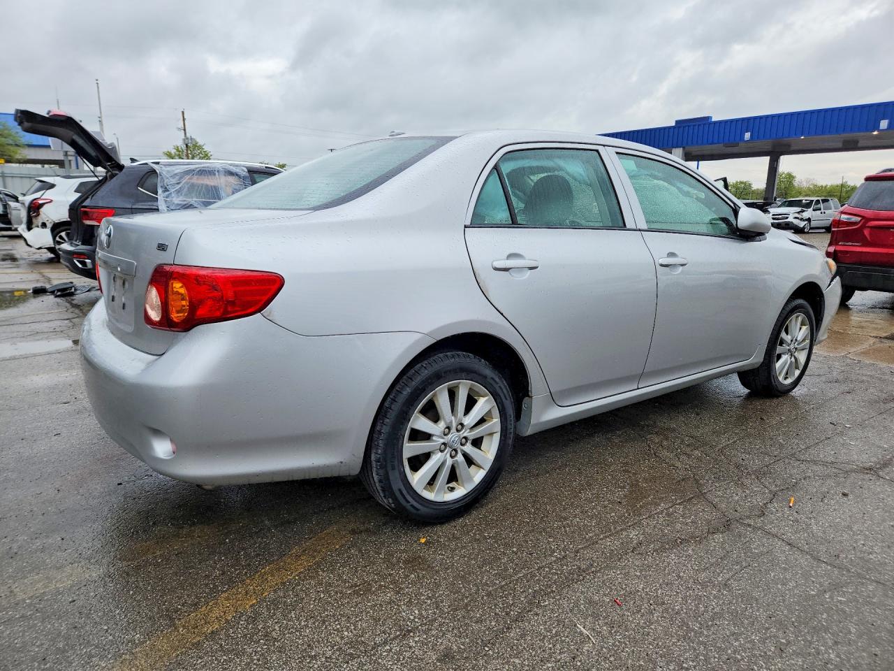 2010 TOYOTA COROLLA LE photo 7