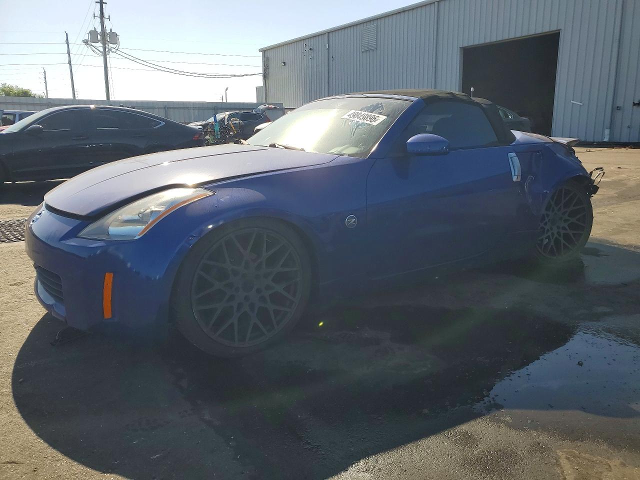 2005 NISSAN 350Z