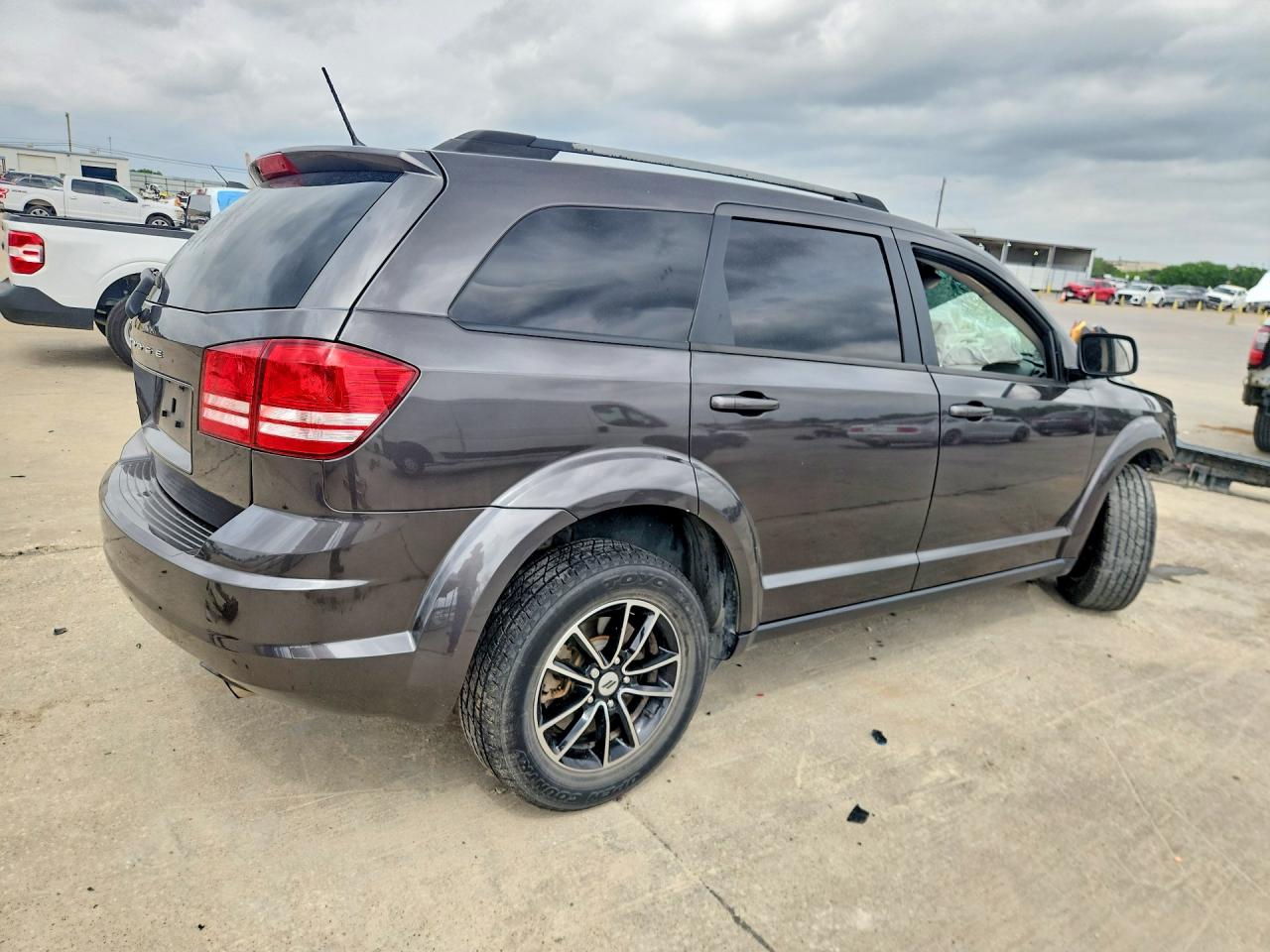 2018 DODGE JOURNEY SE photo 5