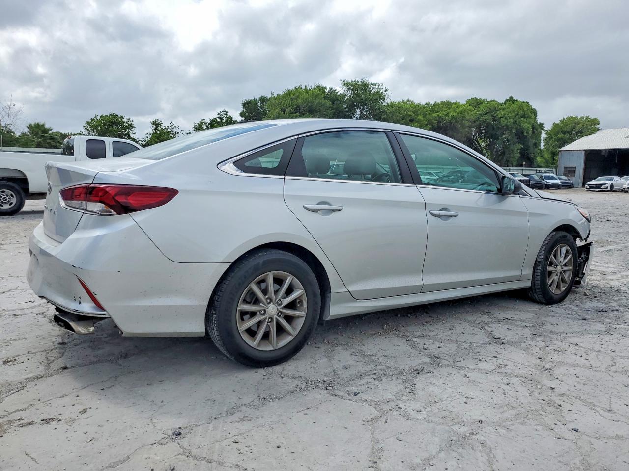 2018 HYUNDAI SONATA photo 7