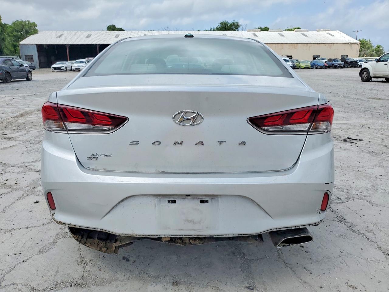 2018 HYUNDAI SONATA photo 16