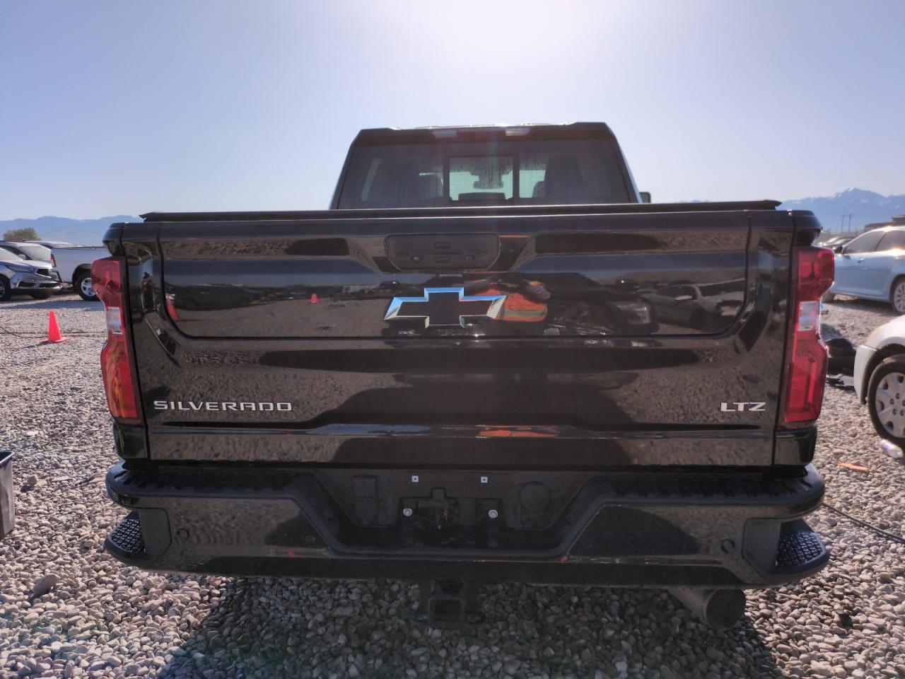 2023 CHEVROLET SILVERADO K2500 HEAVY DUTY LTZ photo 11