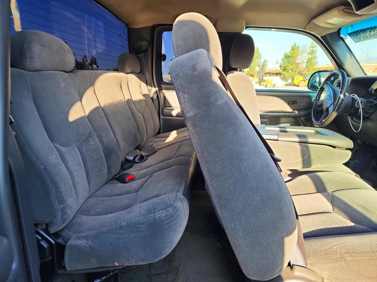 2003 CHEVROLET SILVERADO C1500 photo 10