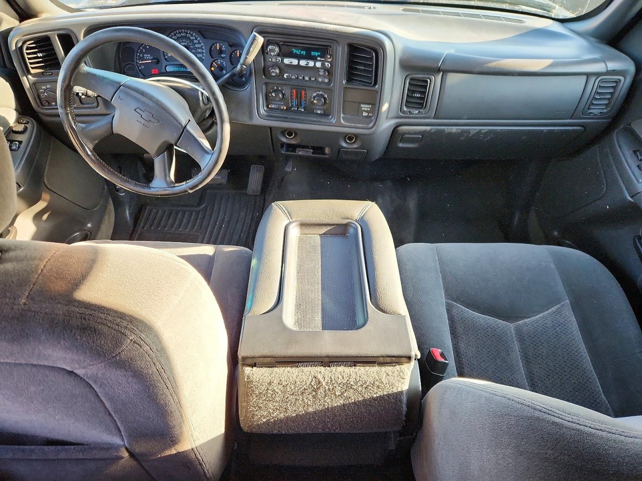 2003 CHEVROLET SILVERADO C1500 photo 8