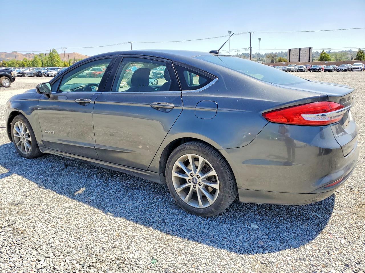 2017 FORD FUSION SE HYBRID photo 4