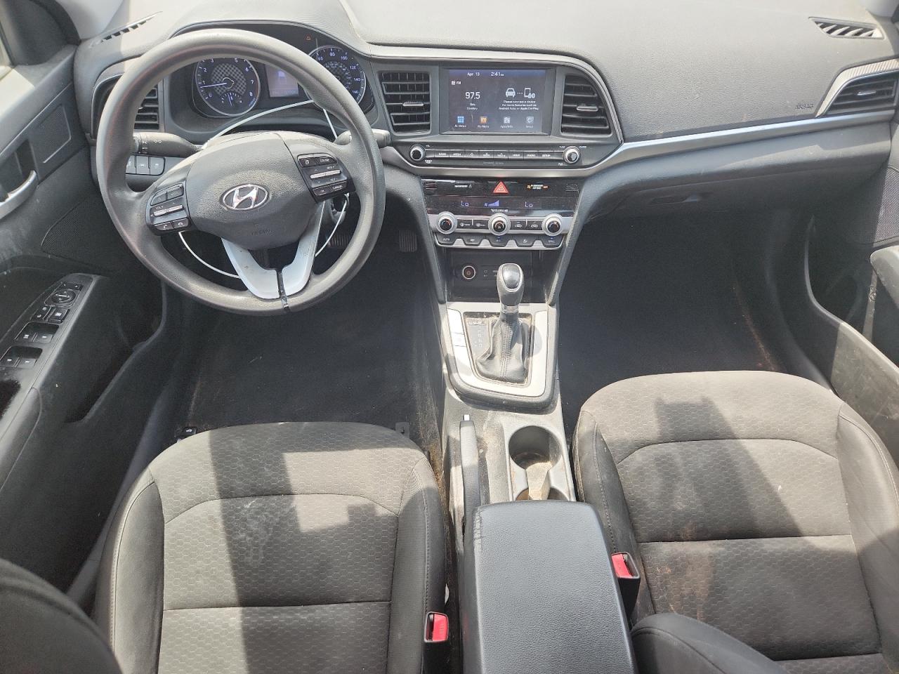 2020 HYUNDAI ELANTRA photo 15