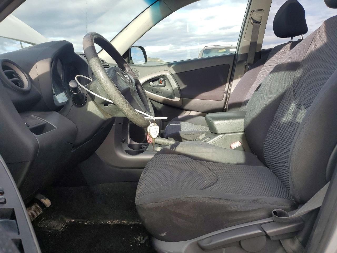 2006 TOYOTA RAV4 SPORT photo 13