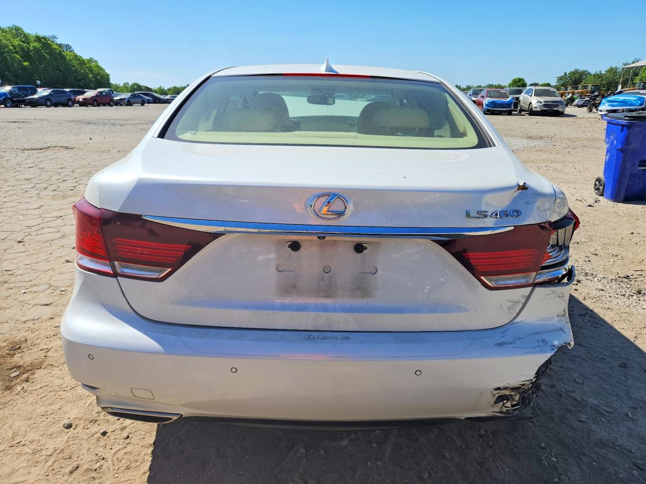 2015 LEXUS LS 460 photo 11