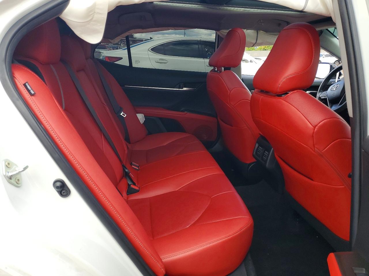 2021 TOYOTA CAMRY XSE V6 photo 28
