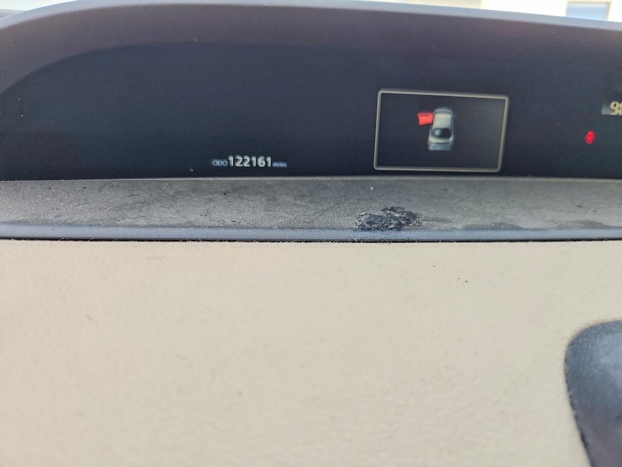 2017 TOYOTA PRIUS TWO photo 17