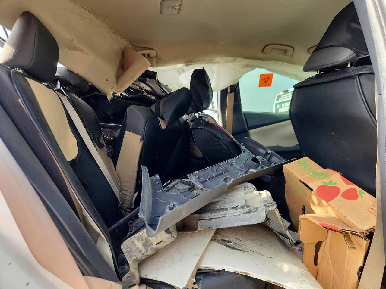2017 TOYOTA PRIUS TWO photo 19