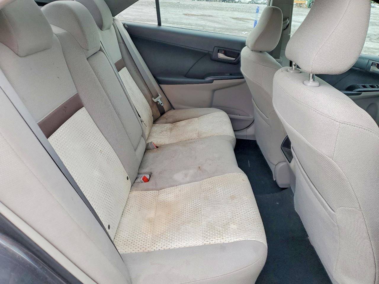 2012 TOYOTA CAMRY L photo 19