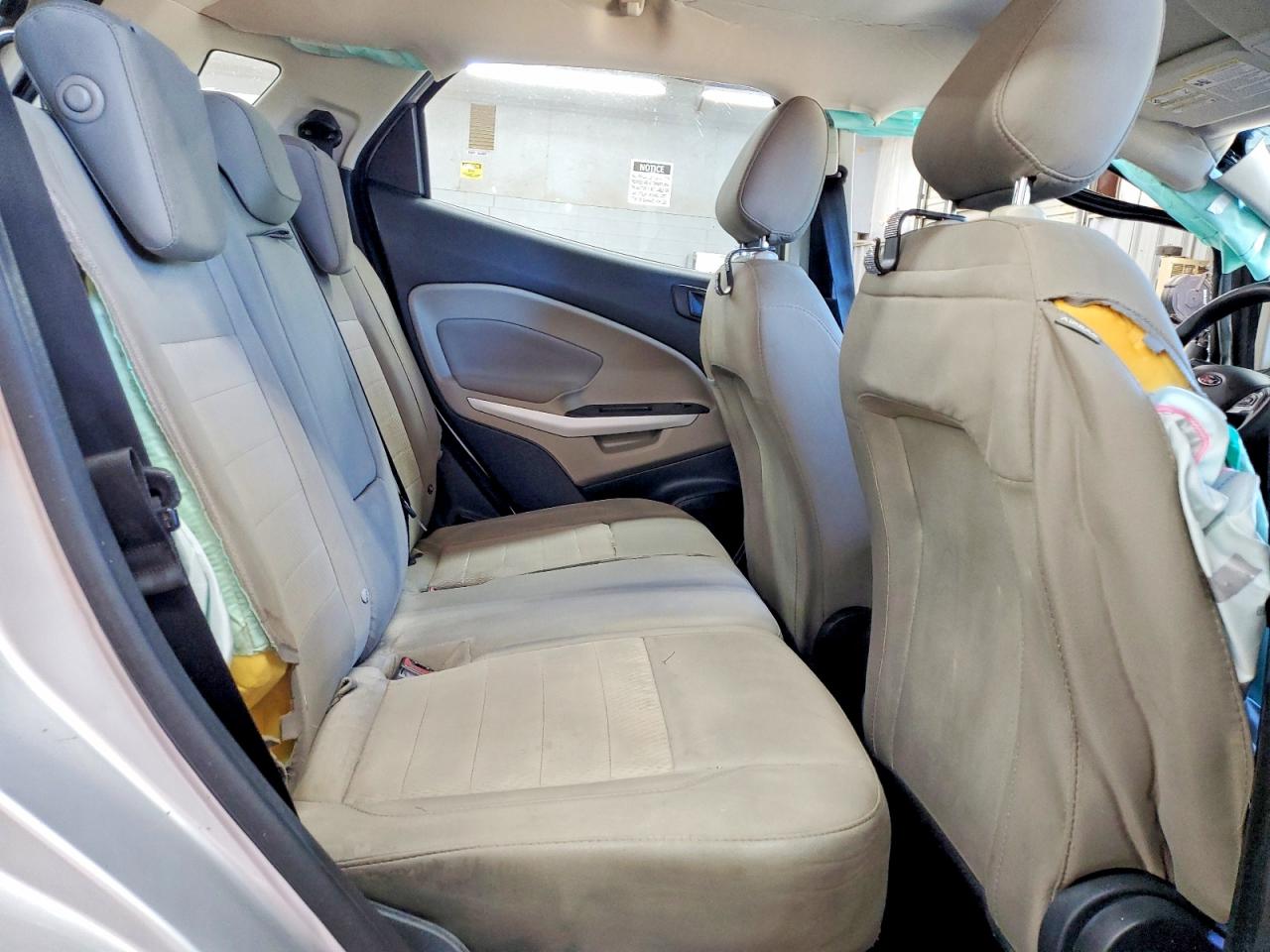 2021 FORD ECOSPORT S photo 31