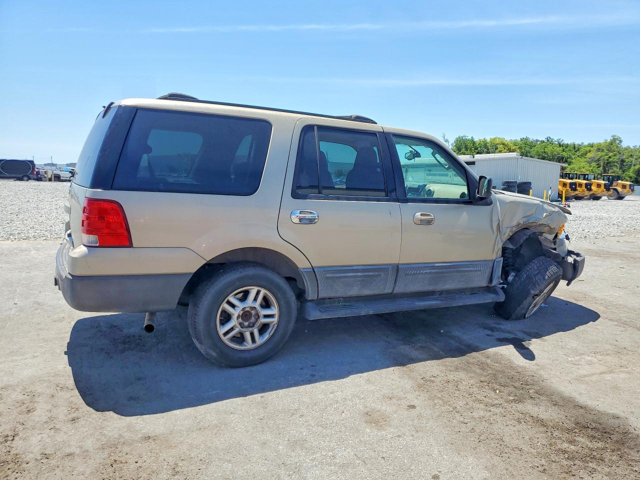 2004 FORD EXPEDITION XLT photo 5