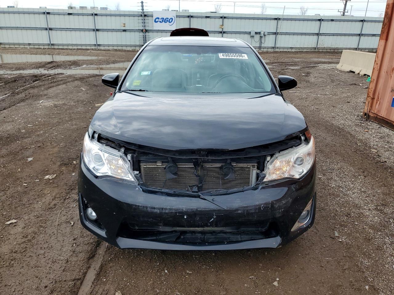 2014 TOYOTA CAMRY XLE photo 9