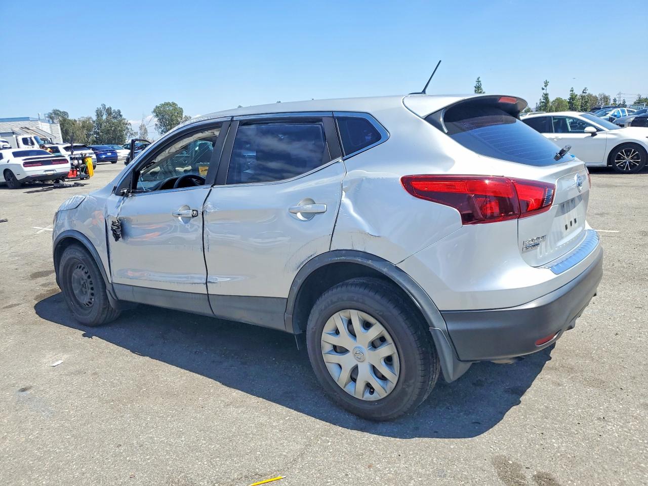 2019 NISSAN ROGUE SPORT S photo 4