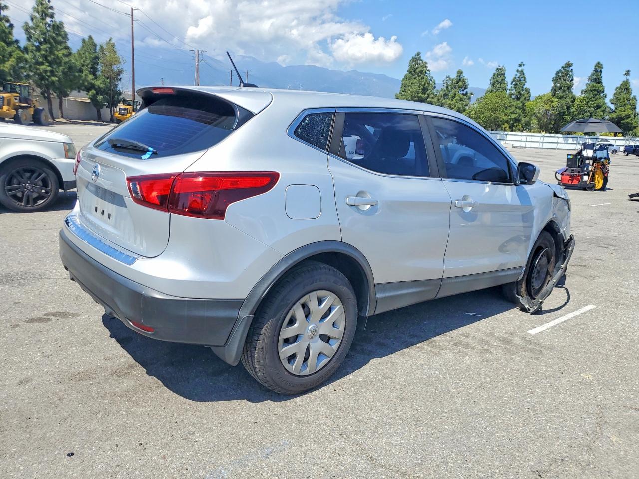2019 NISSAN ROGUE SPORT S photo 7