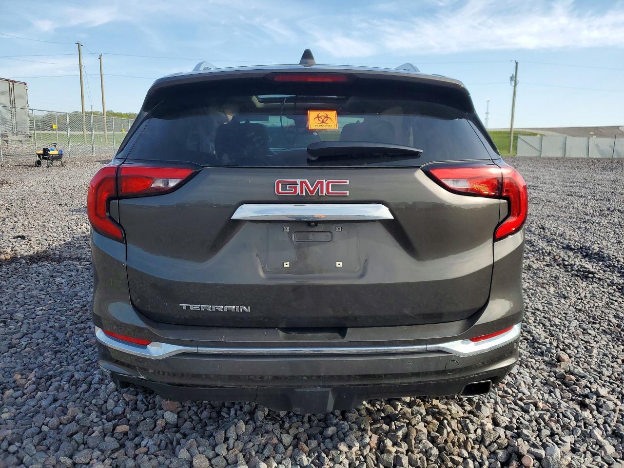 2019 GMC TERRAIN DENALI photo 6