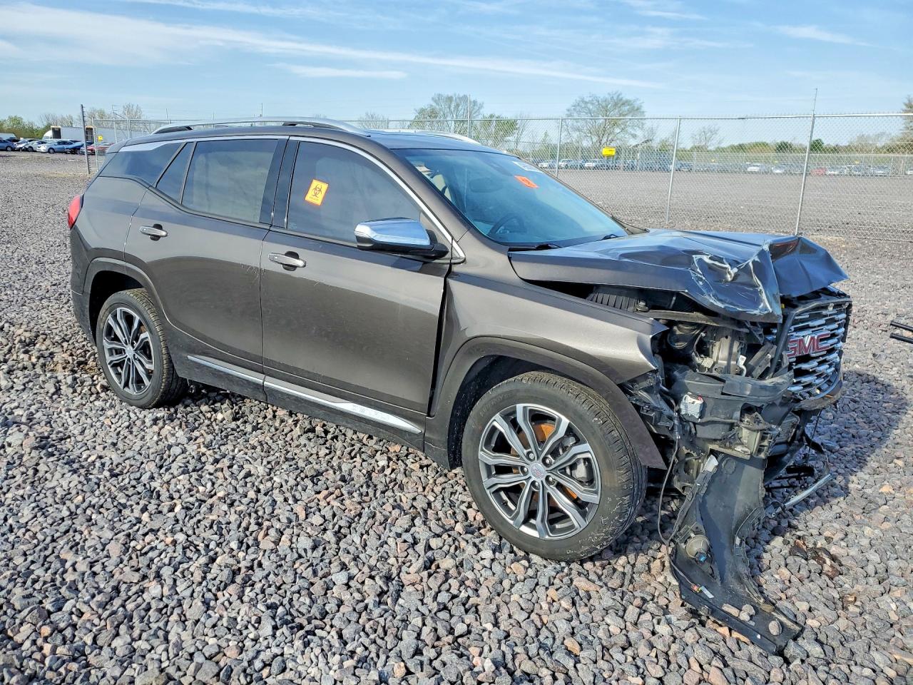 2019 GMC TERRAIN DENALI photo 4
