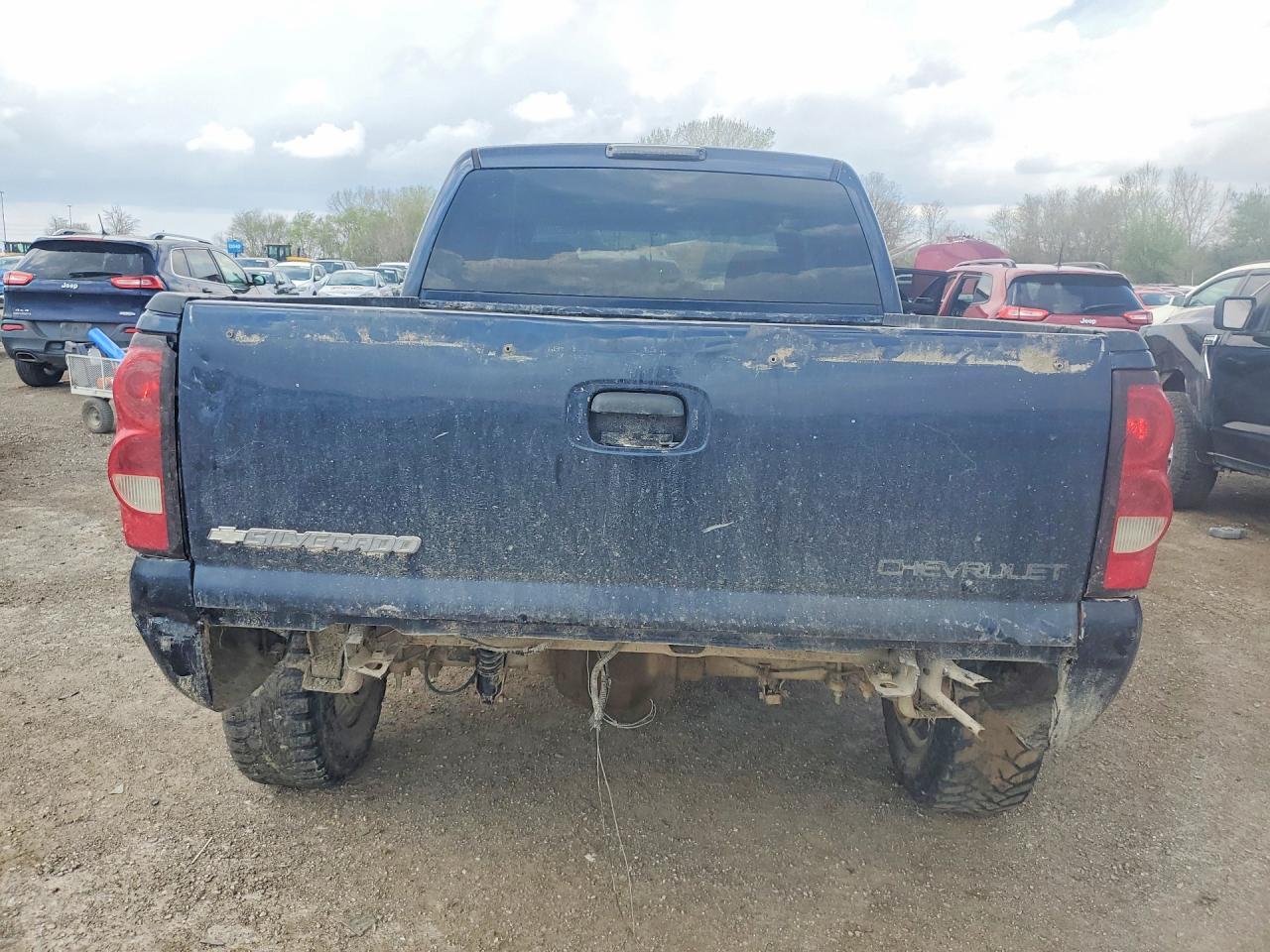 2005 CHEVROLET SILVERADO K1500 photo 11