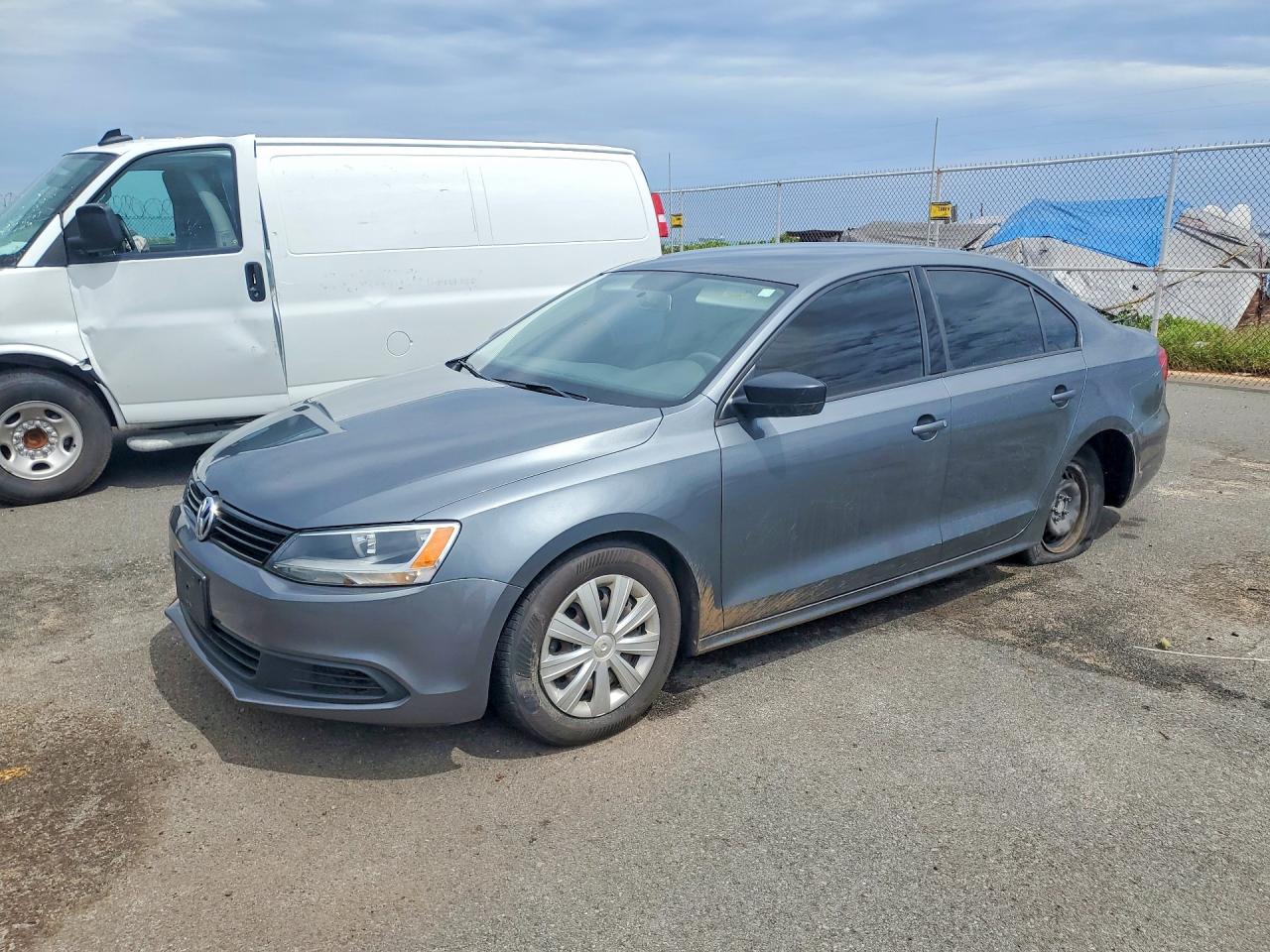 2011 VOLKSWAGEN JETTA