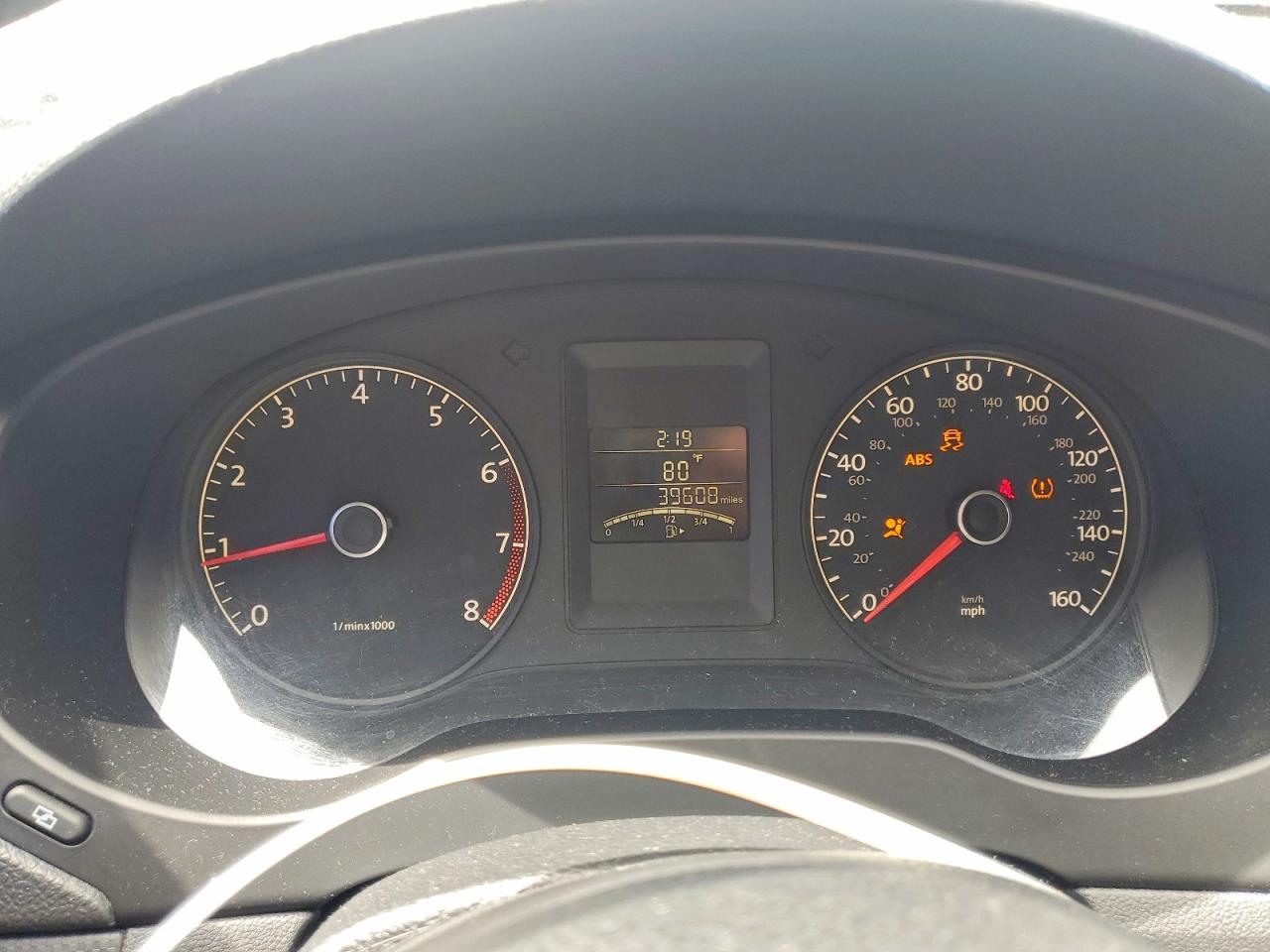 2011 VOLKSWAGEN JETTA BASE photo 17