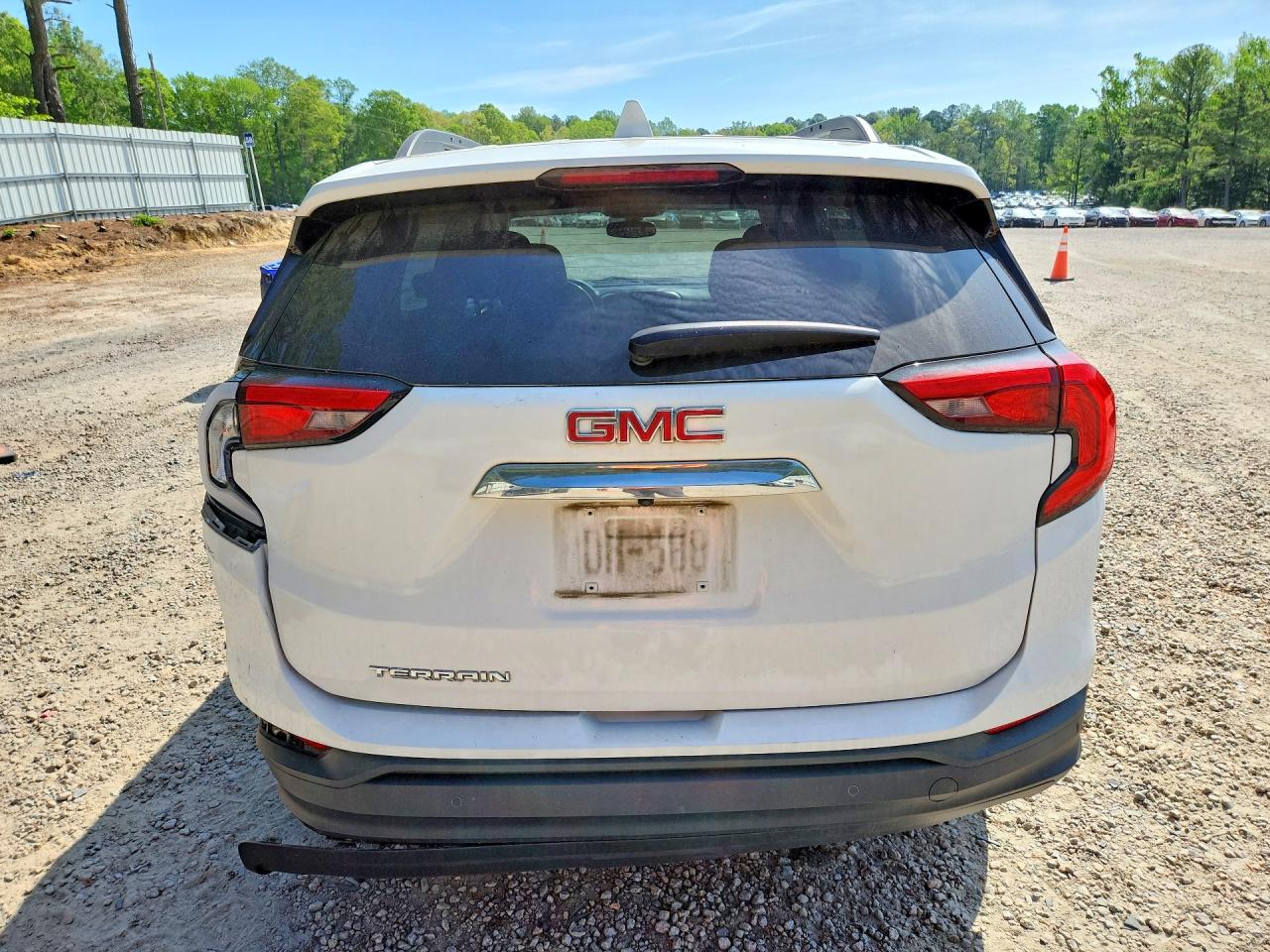 2018 GMC TERRAIN SLE photo 11