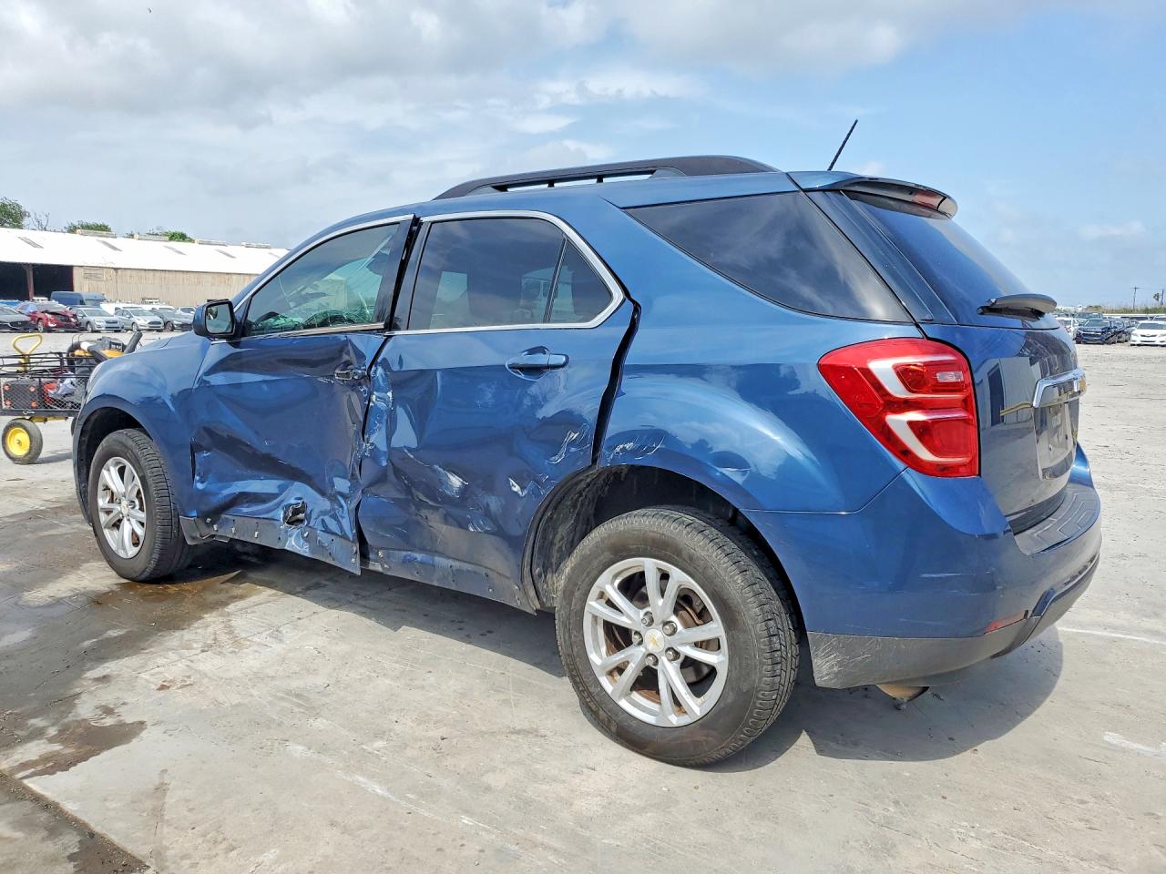 2016 CHEVROLET EQUINOX LT photo 4