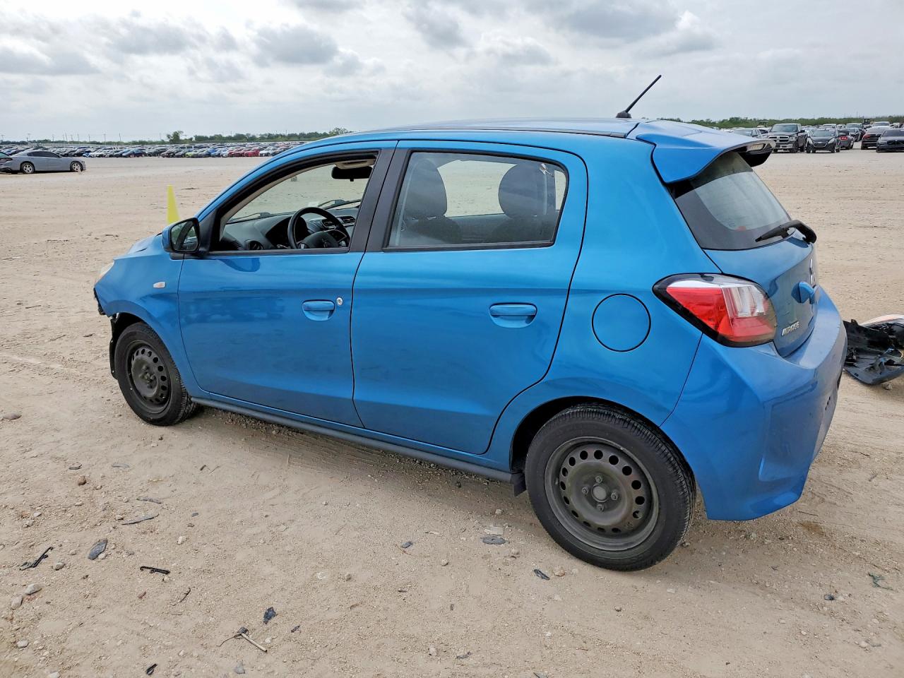 2022 MITSUBISHI MIRAGE ES photo 3