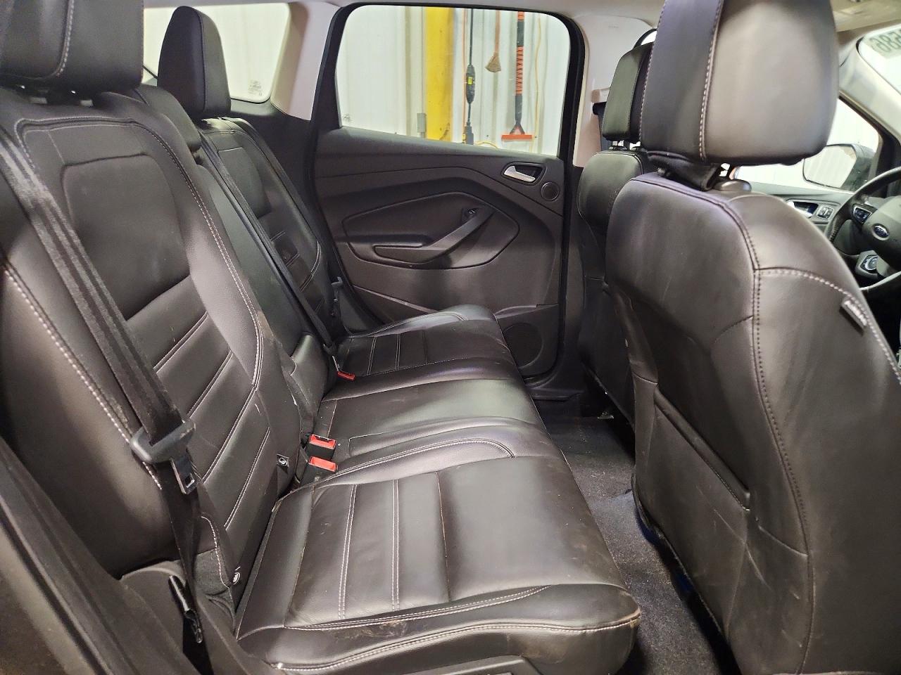 2017 FORD ESCAPE TITANIUM photo 21