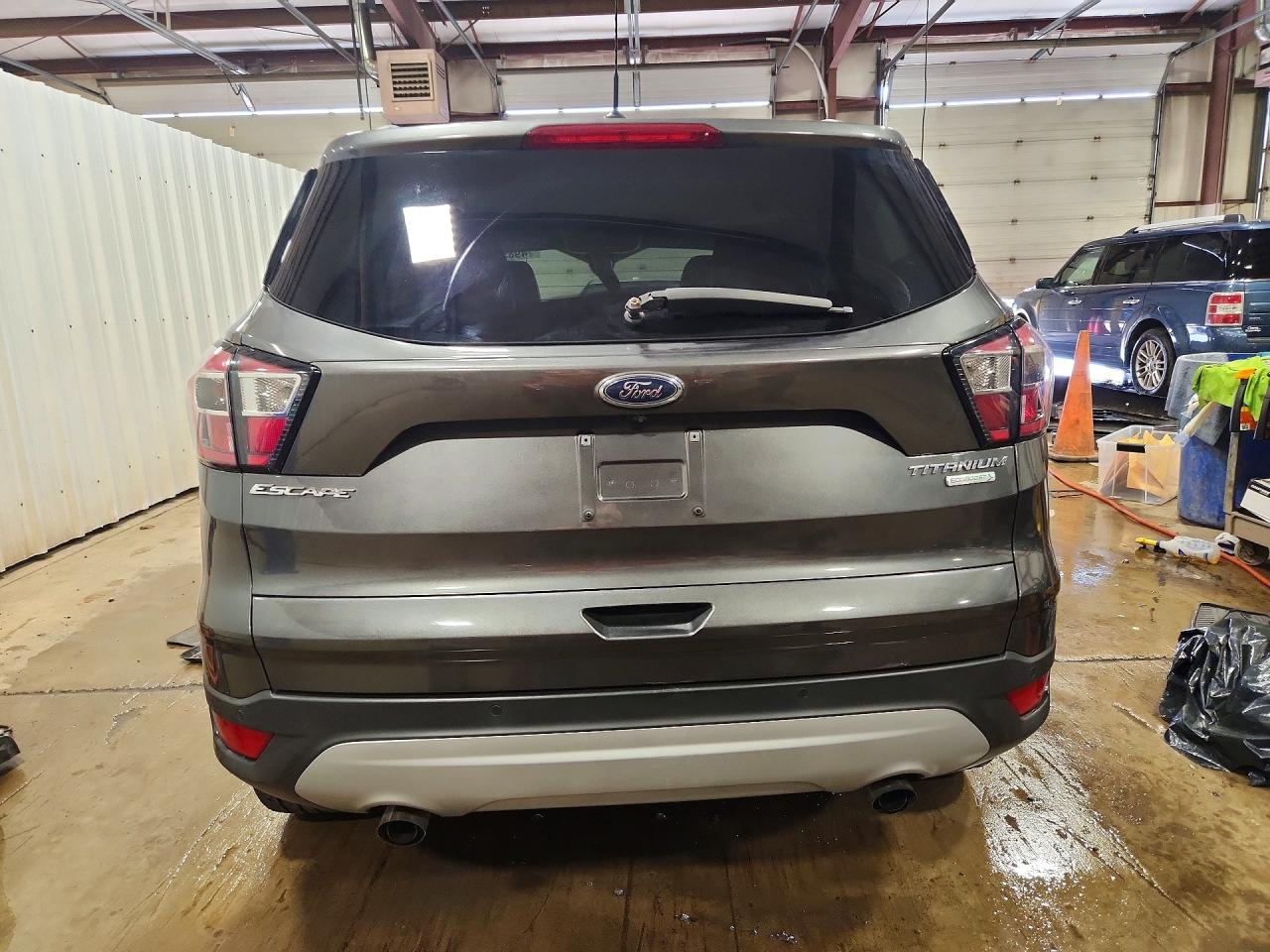 2017 FORD ESCAPE TITANIUM photo 11