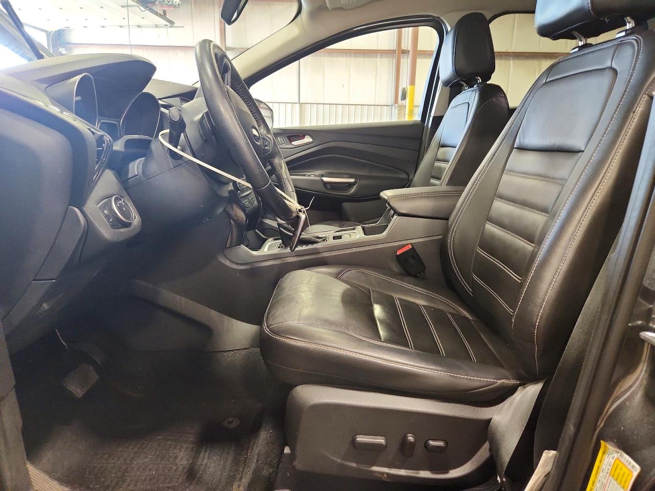 2017 FORD ESCAPE TITANIUM photo 13