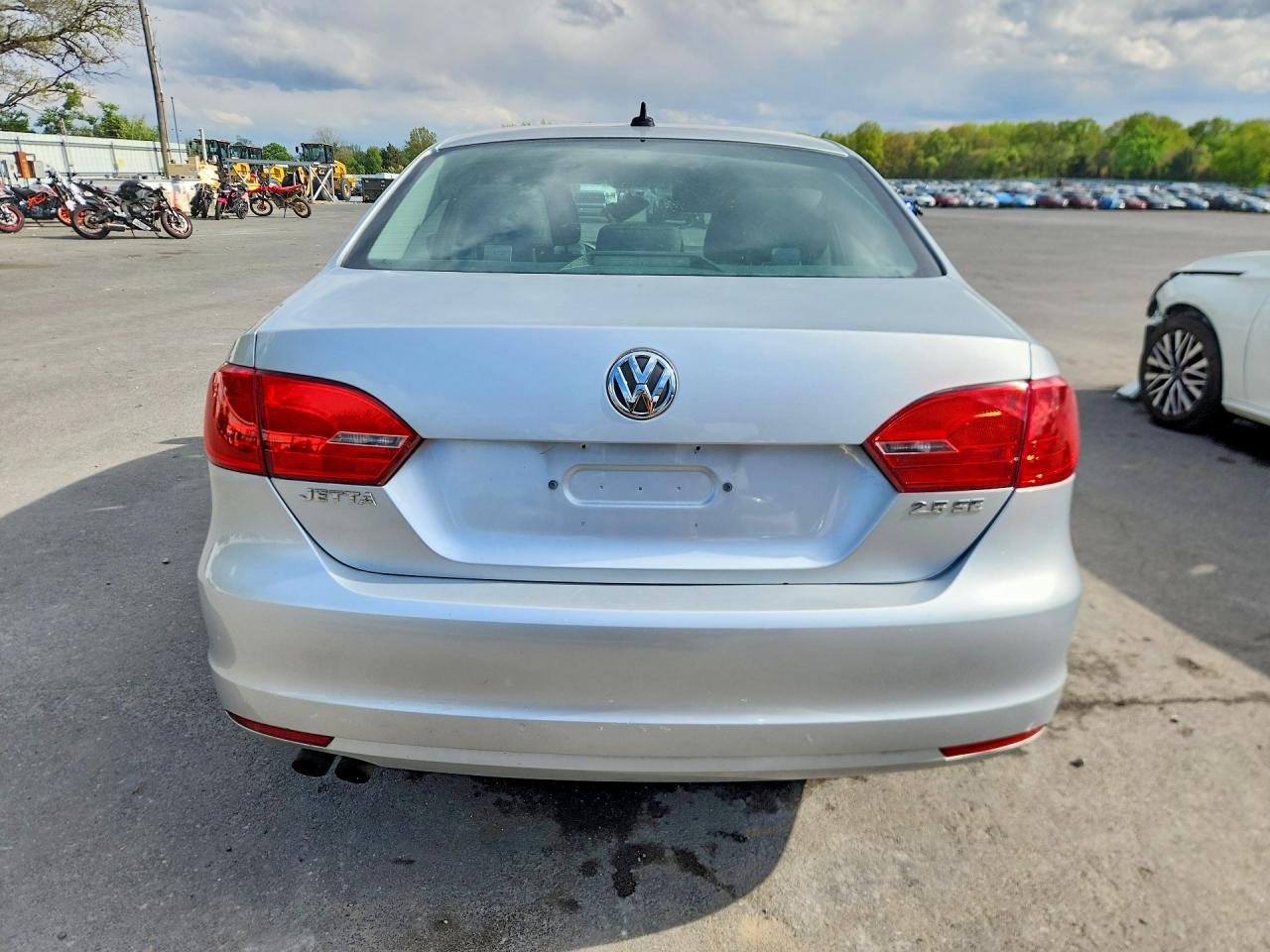 2012 VOLKSWAGEN JETTA SE photo 16