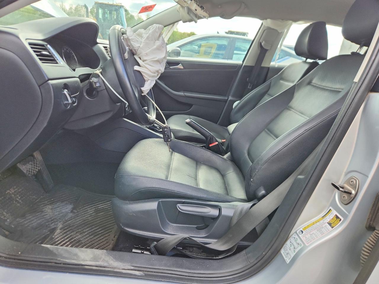2012 VOLKSWAGEN JETTA SE photo 19