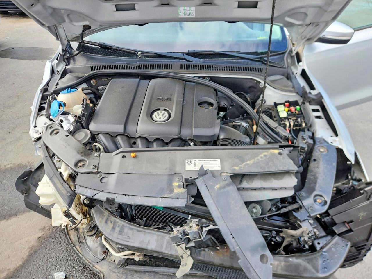 2012 VOLKSWAGEN JETTA SE photo 31