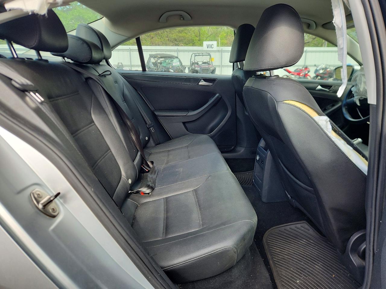 2012 VOLKSWAGEN JETTA SE photo 28