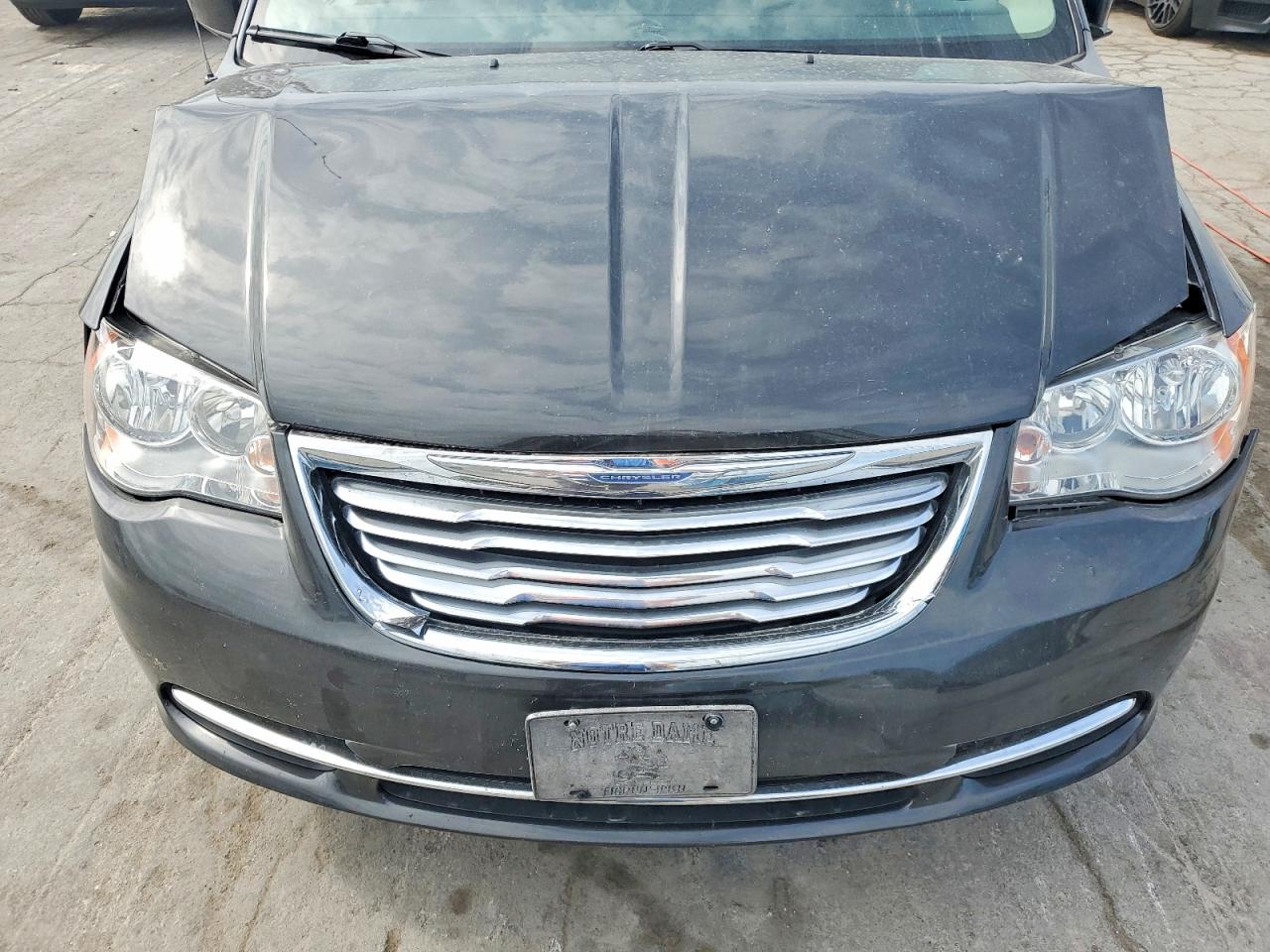 2012 CHRYSLER TOWN & COUNTRY TOURING photo 34