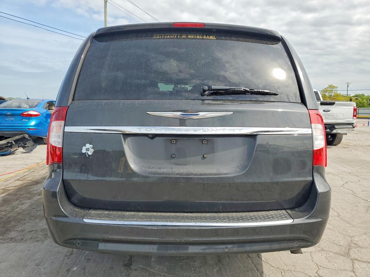 2012 CHRYSLER TOWN & COUNTRY TOURING photo 16