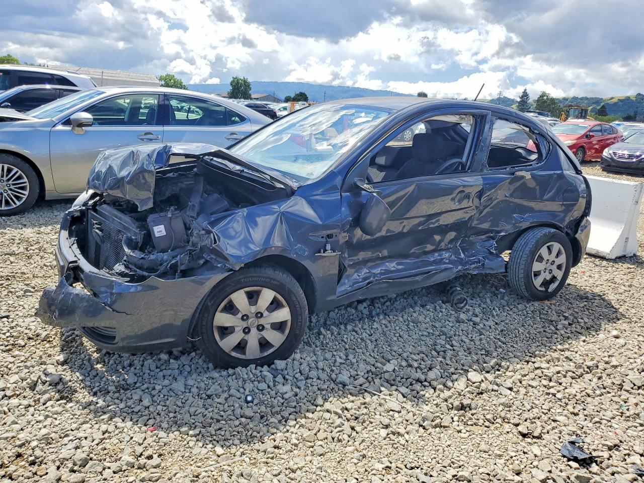 2011 HYUNDAI ACCENT