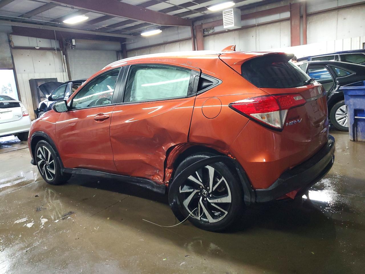 2019 HONDA HR-V SPORT photo 2