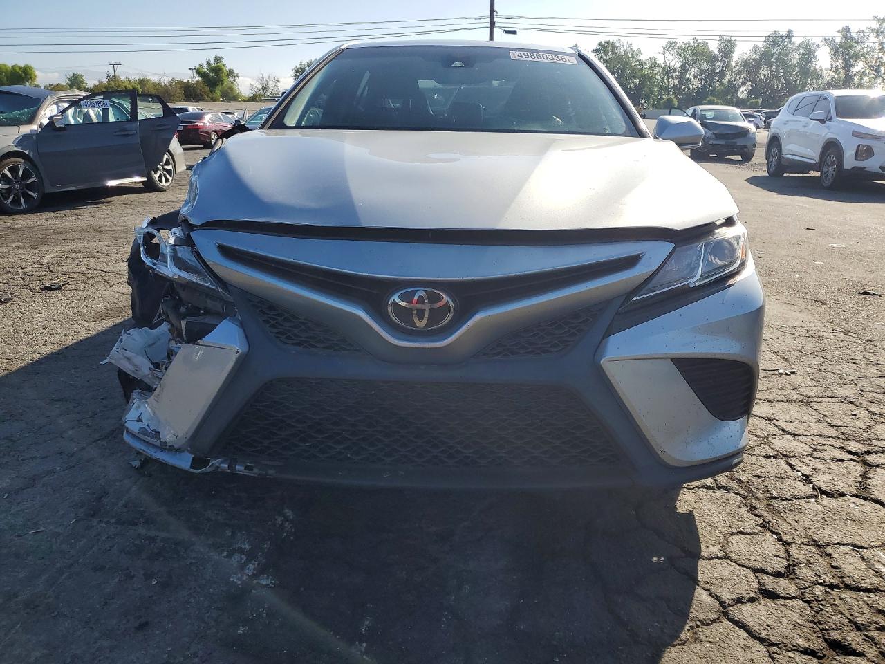 2018 TOYOTA CAMRY SE photo 5
