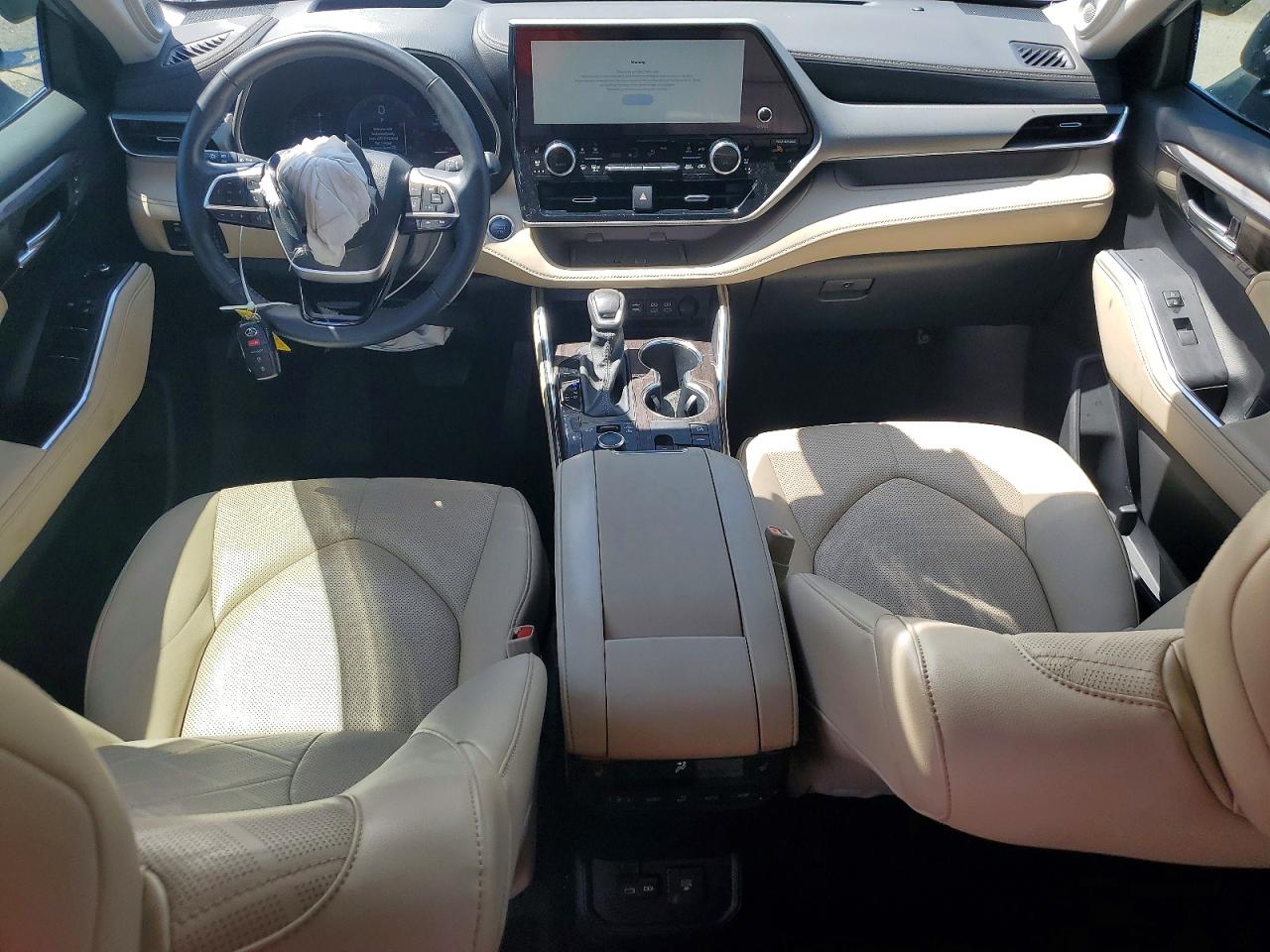 2024 TOYOTA HIGHLANDER PLATINUM photo 15