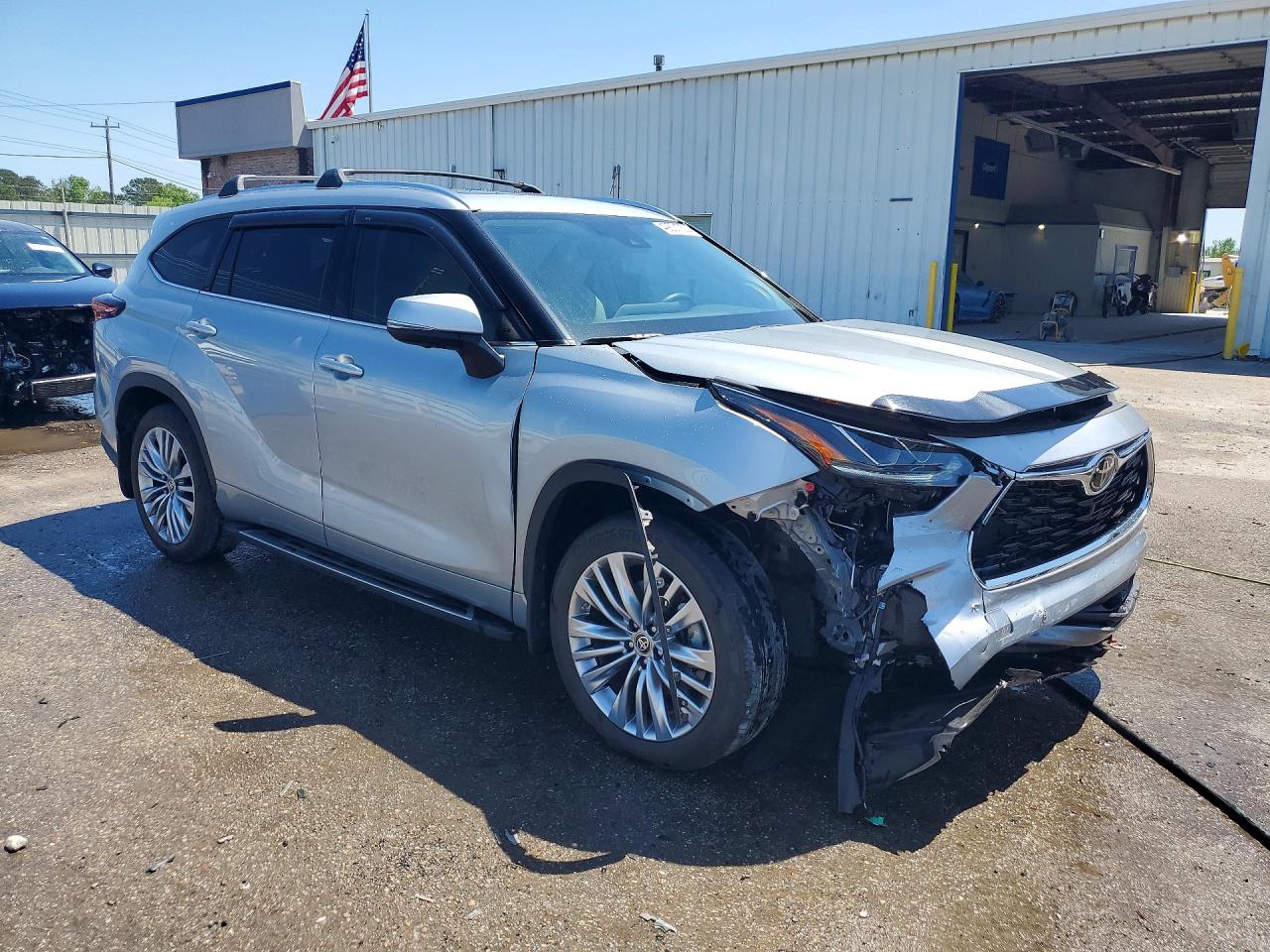 2024 TOYOTA HIGHLANDER PLATINUM photo 7