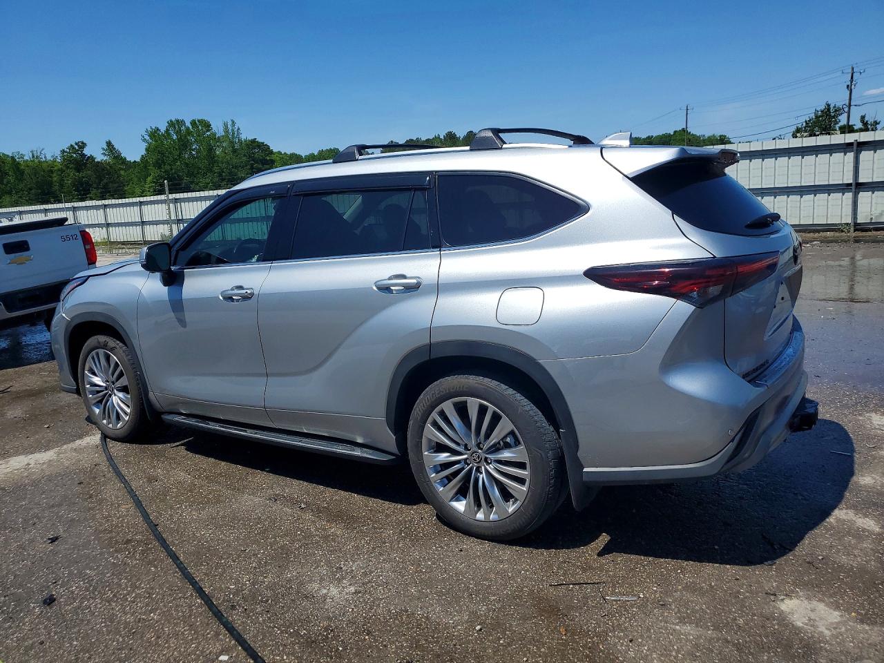 2024 TOYOTA HIGHLANDER PLATINUM photo 3
