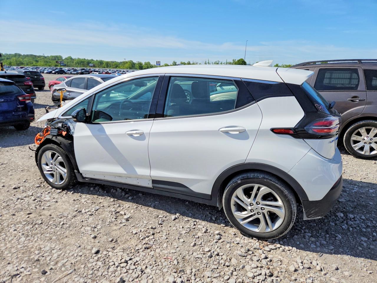 2023 CHEVROLET BOLT EV 1LT photo 2