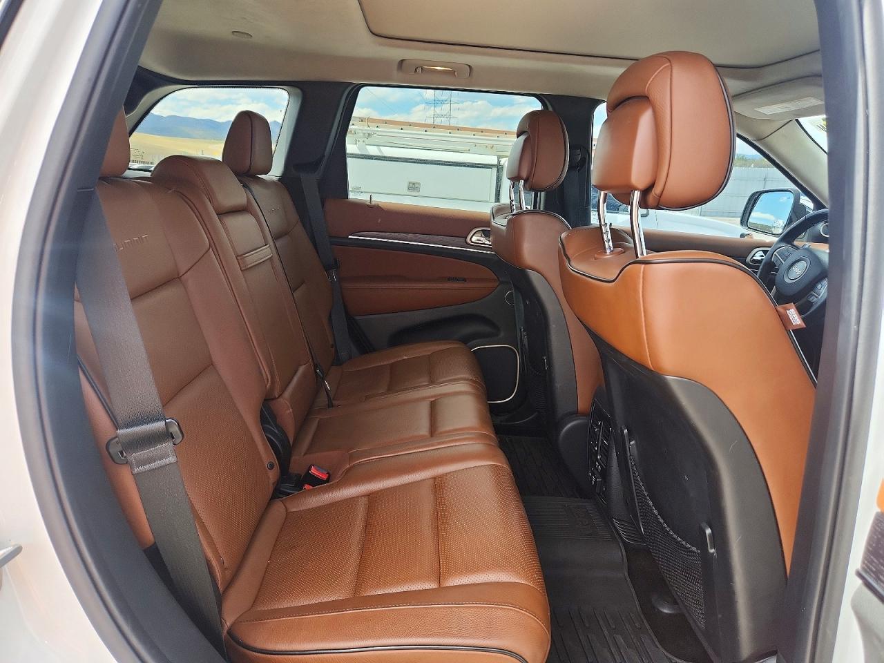 2015 JEEP GRAND CHEROKEE SUMMIT photo 11