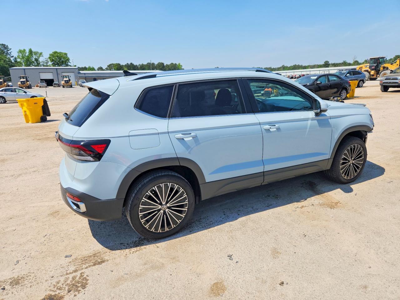 2025 VOLKSWAGEN TAOS SE photo 5