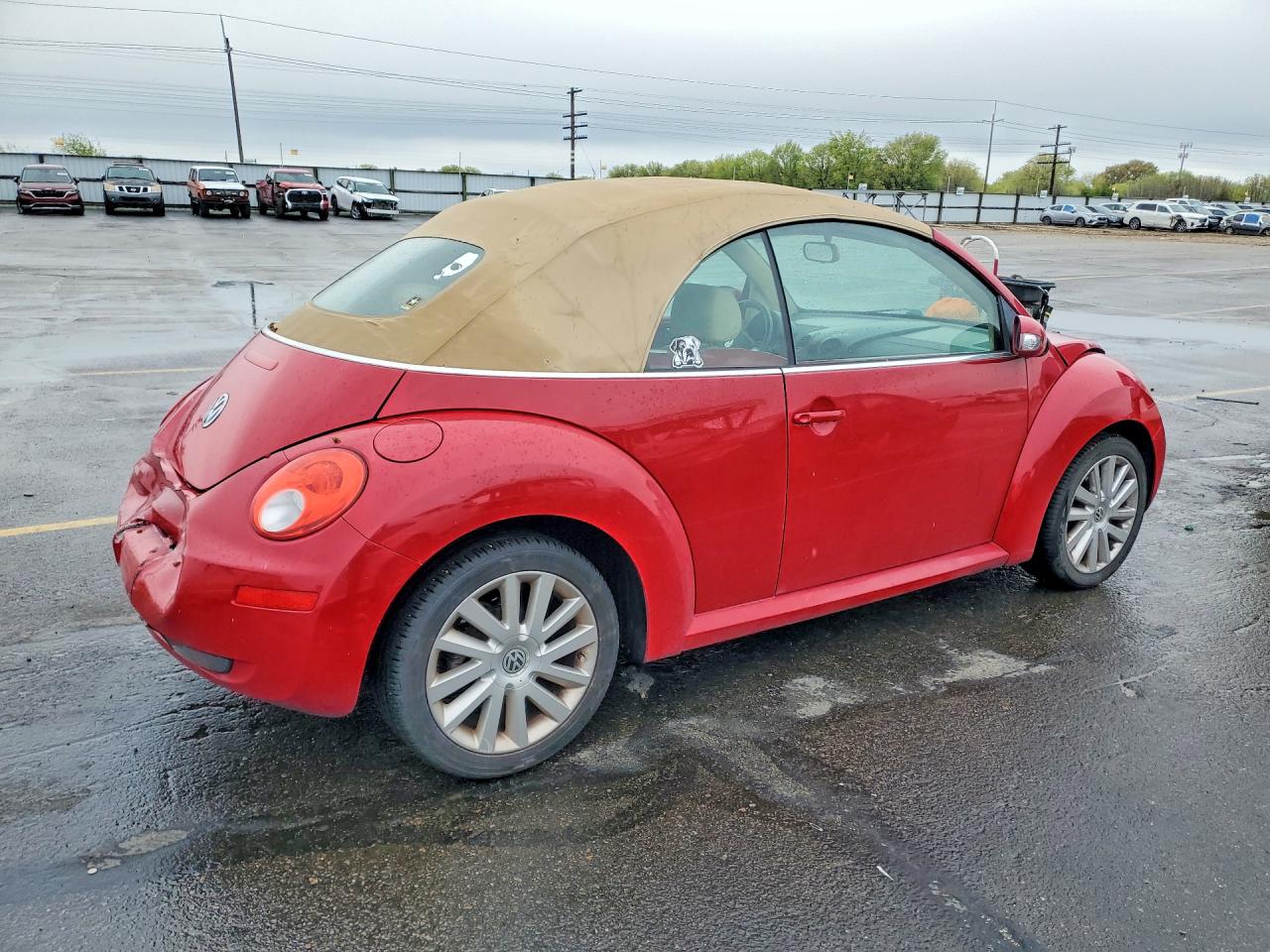 2008 VOLKSWAGEN NEW BEETLE photo 7