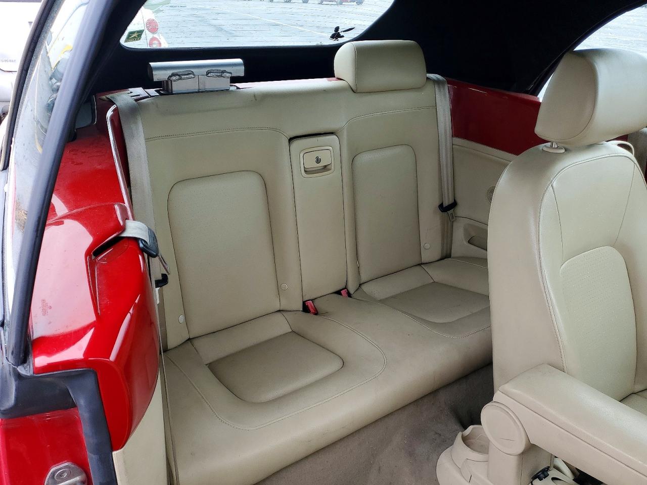 2008 VOLKSWAGEN NEW BEETLE photo 28