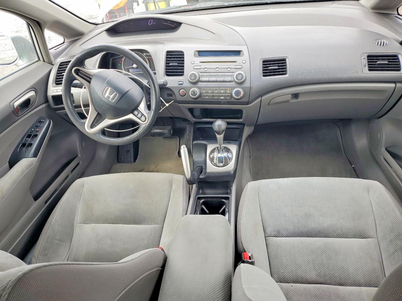 2010 HONDA CIVIC LX photo 8